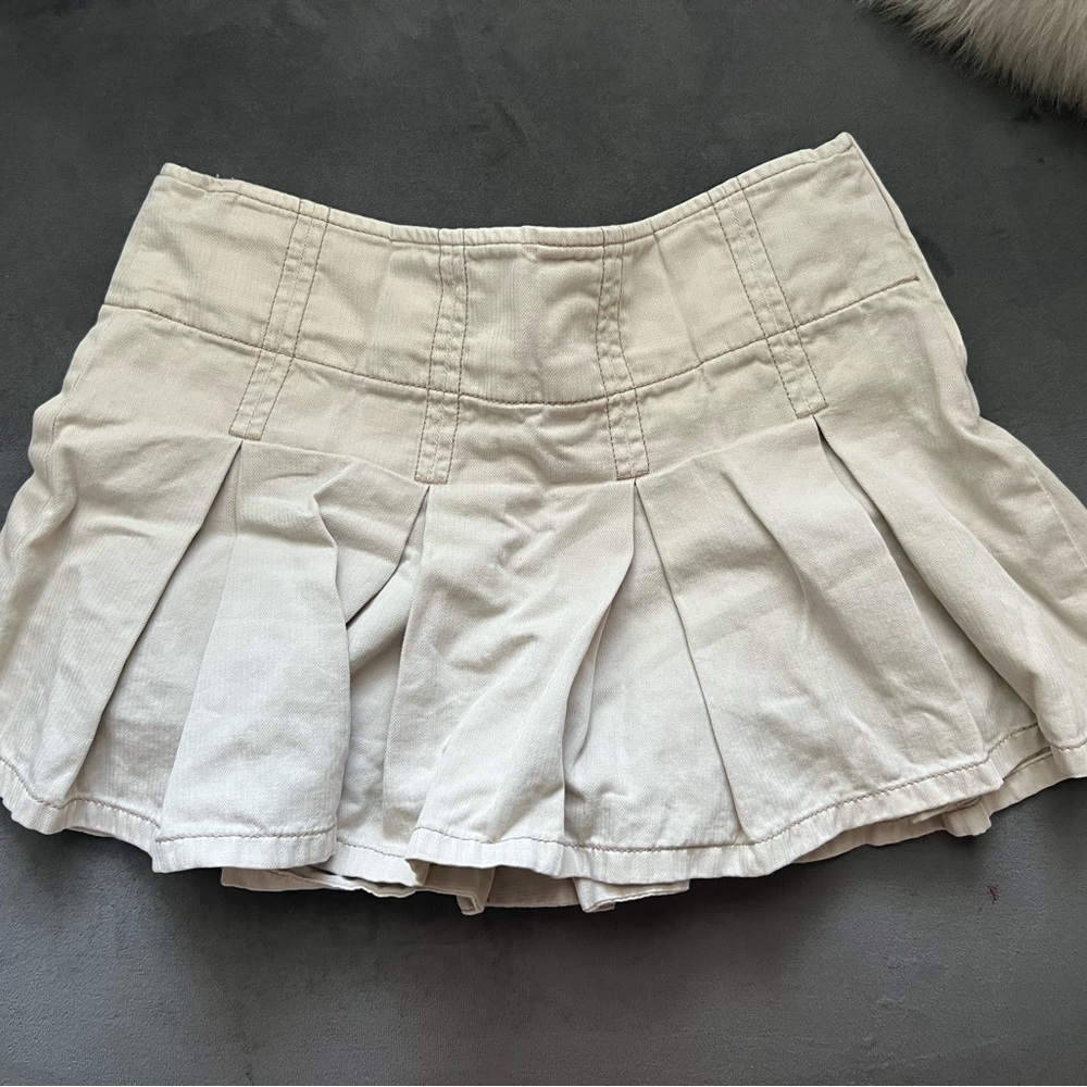 Pleated Mini Skirt in Light Beige